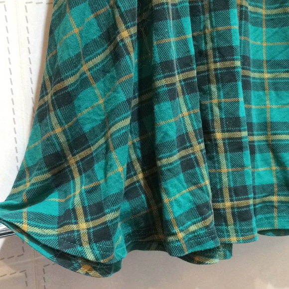 ASOS Green Black Plaid Mini Skater Skirt - Picture 2 of 8